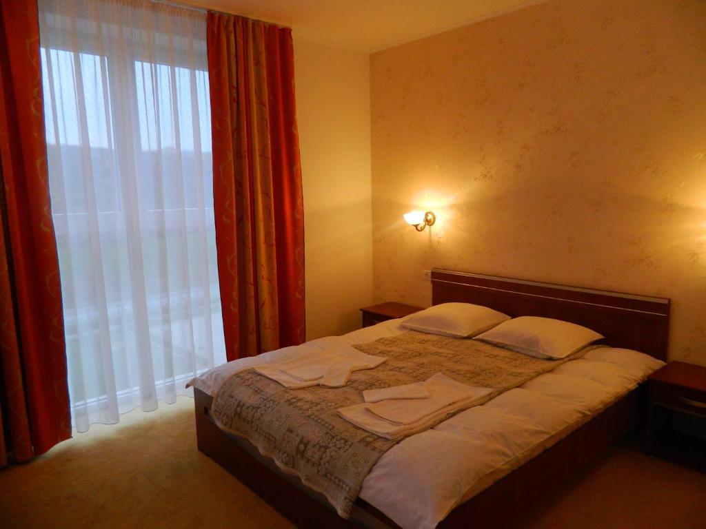 Metropol Hotel Félixfürdő Szoba fotó